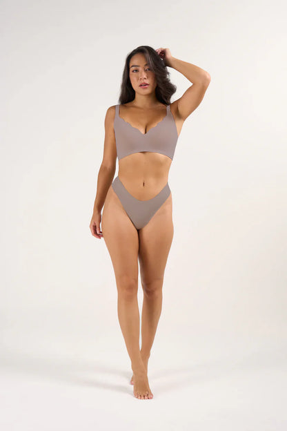 Scalloped Smooth Lift Bra